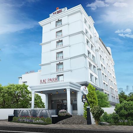 Raj Park Hotel Chennai Eksteriør billede