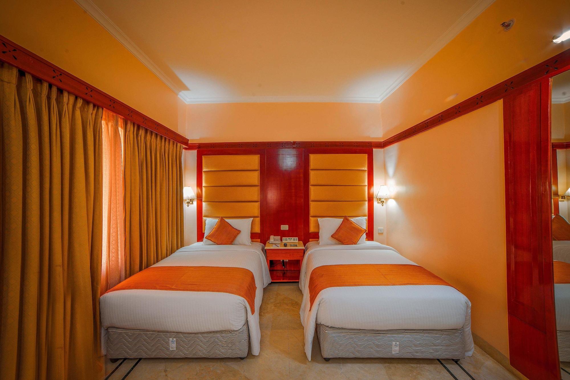 Raj Park Hotel Chennai Eksteriør billede