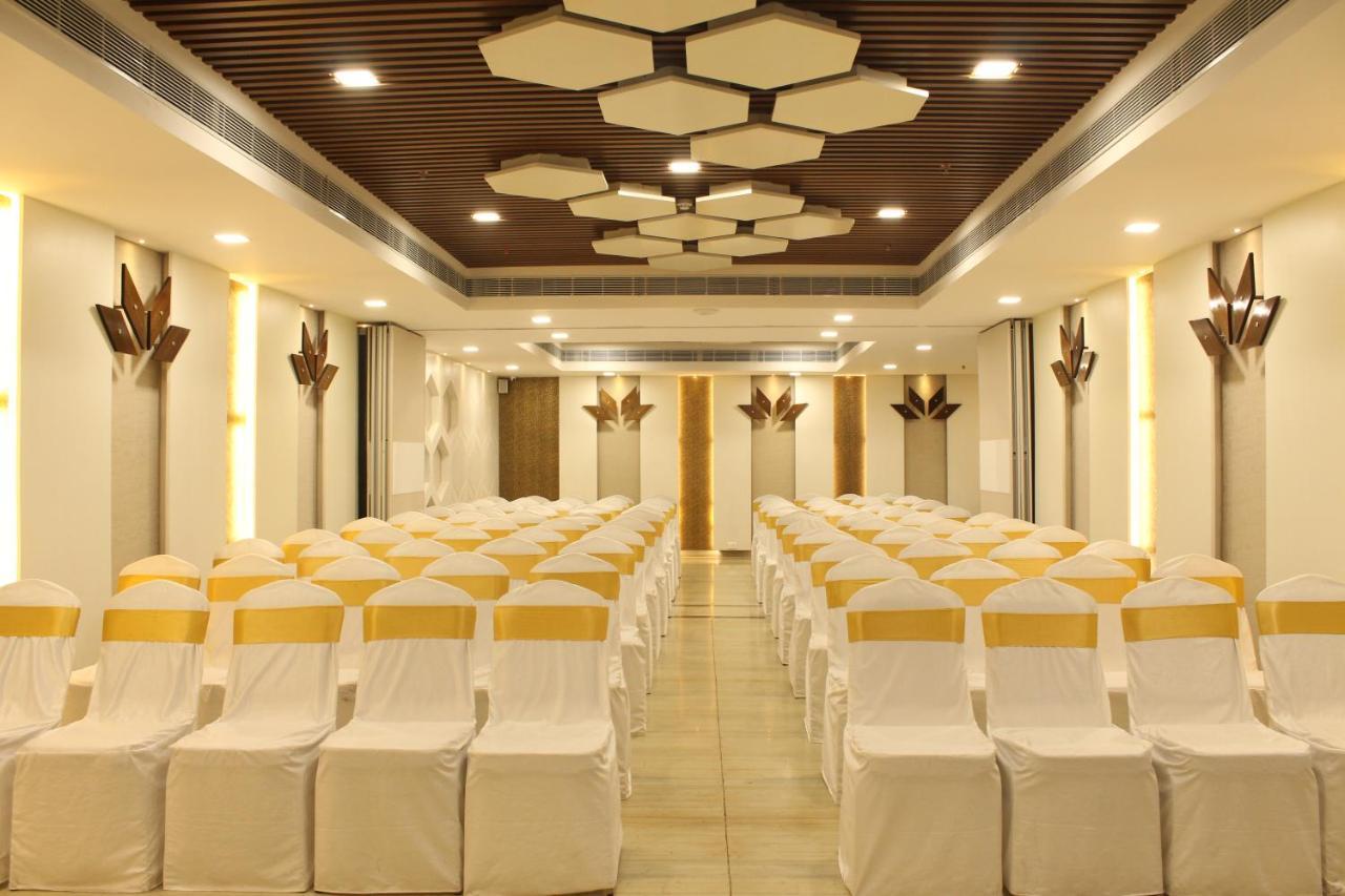 Raj Park Hotel Chennai Eksteriør billede