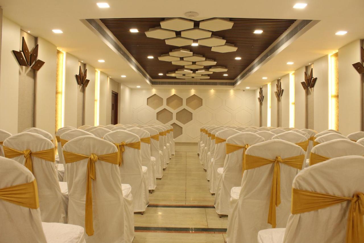 Raj Park Hotel Chennai Eksteriør billede